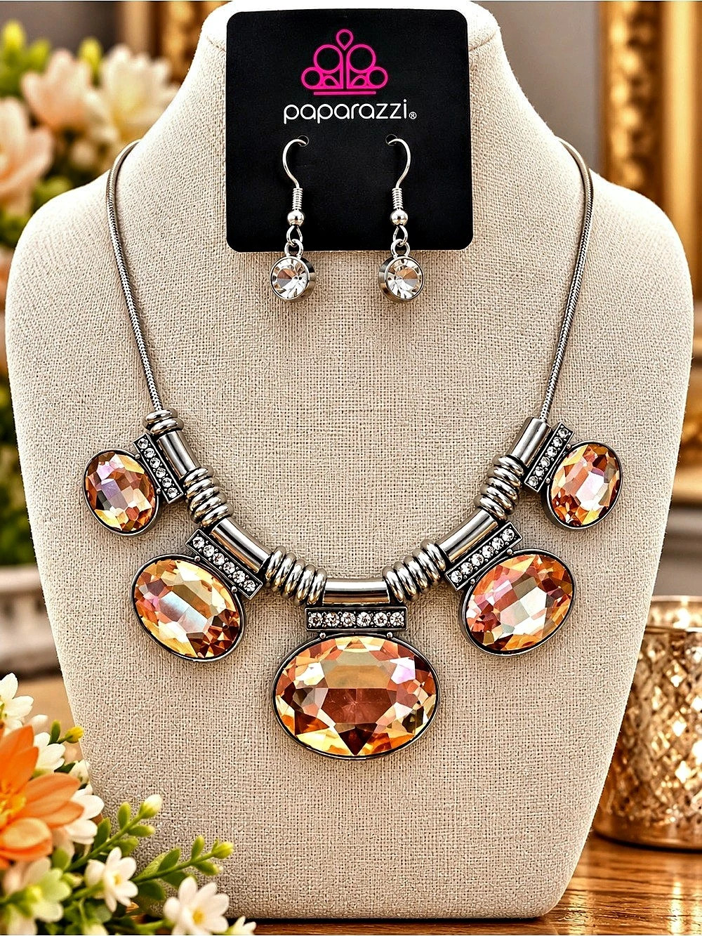 paparazzi In Socialite Status - Peach Statement Necklace Set in Orange